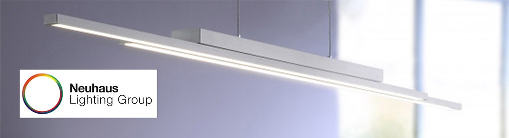 Smarte Paul Neuhaus Deckenlampe neben Neuhaus Lighting Group Logo