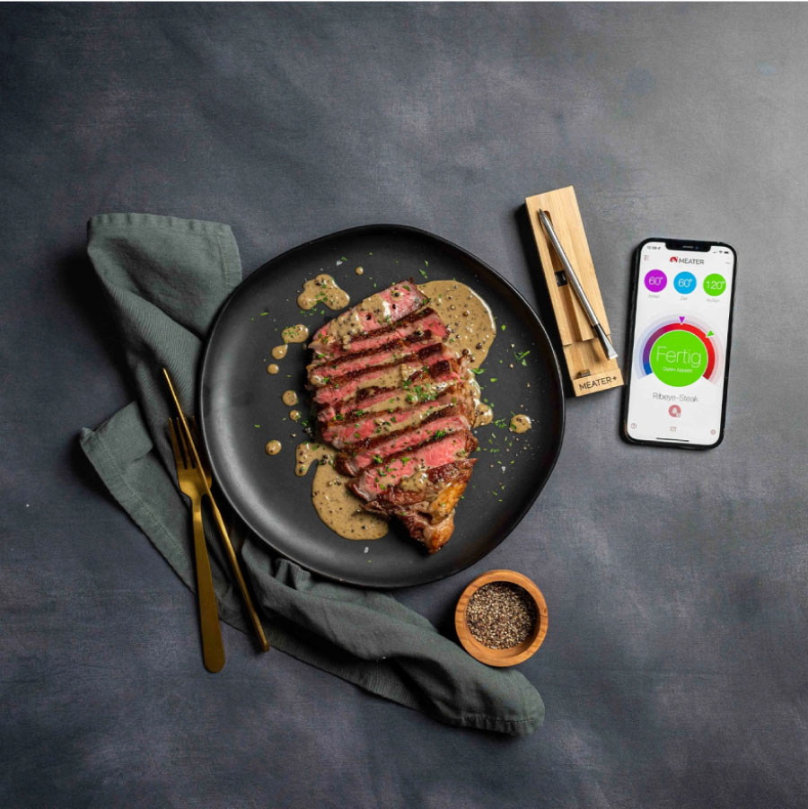 Meater Fleischthermometer mit App und gegartem Fleisch