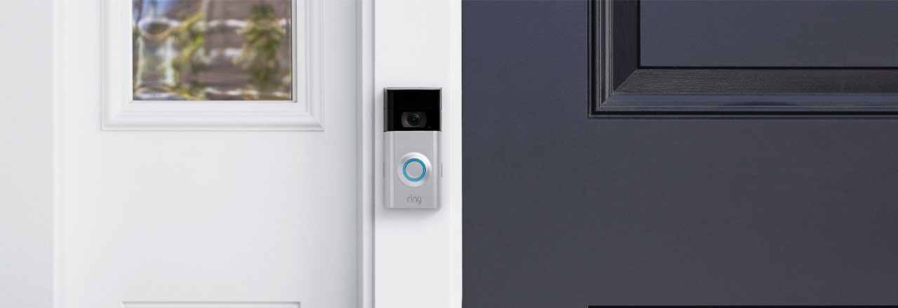 An Tür installierte Ring Doorbell Kamera